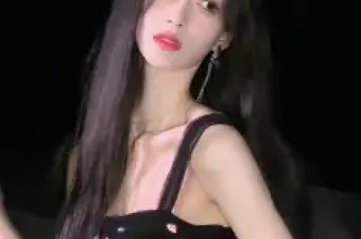 王鹤棣暗示被霸凌！沈月曝光聊天截图舆论反转王鹤棣黑历史被扒