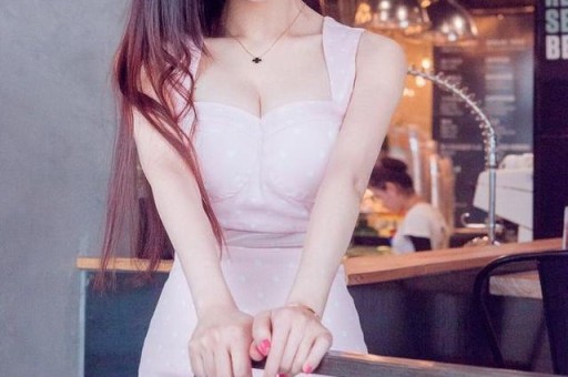 网红司晓迪直播骂白鹿“素颜普通、媚男看不起人”！评论区翻车连闺蜜都拆台蹭热度翻车最快的一次